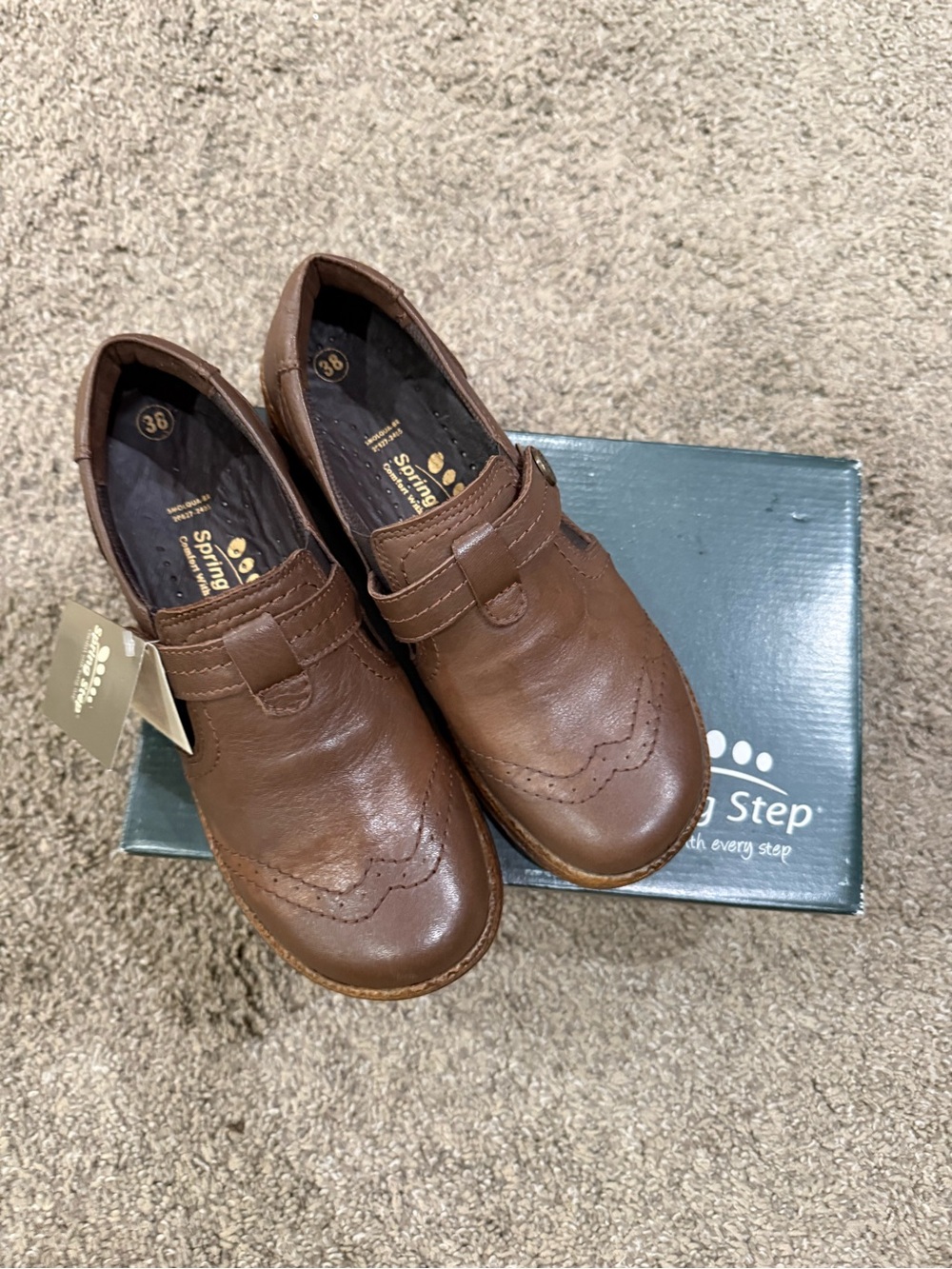 Brown Leather Slip-On Dress Shoe - Picture 4 of 4